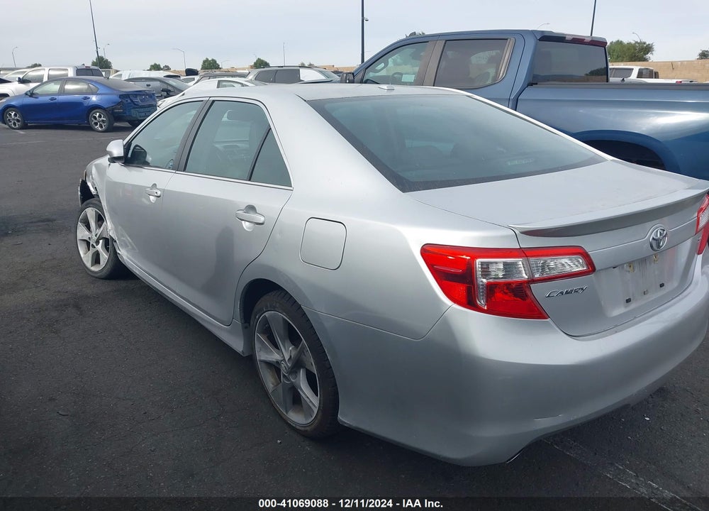 2013 TOYOTA CAMRY SE V6 VIN: 4T1BK1FK1DU533597