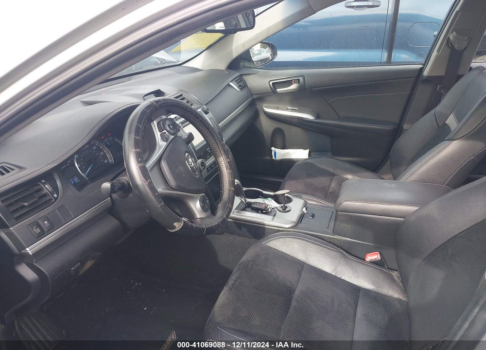 2013 TOYOTA CAMRY SE V6 VIN: 4T1BK1FK1DU533597