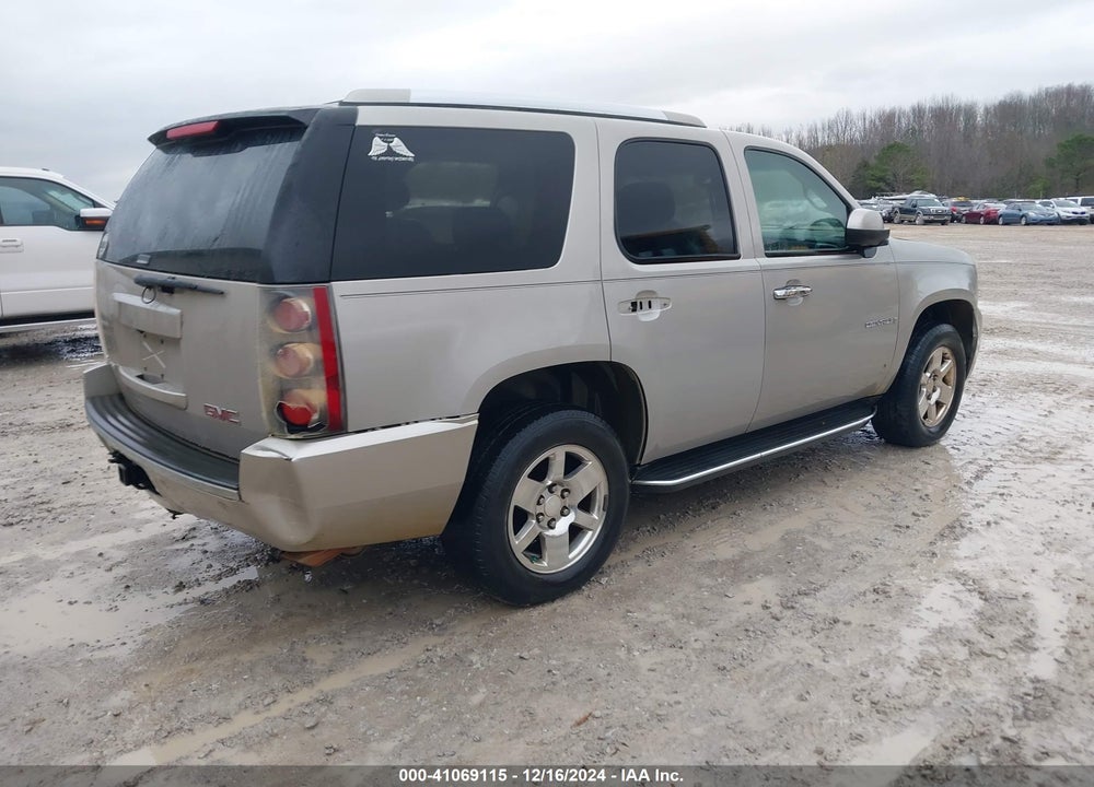 2007 GMC YUKON DENALI VIN: 1GKFK63827J228471
