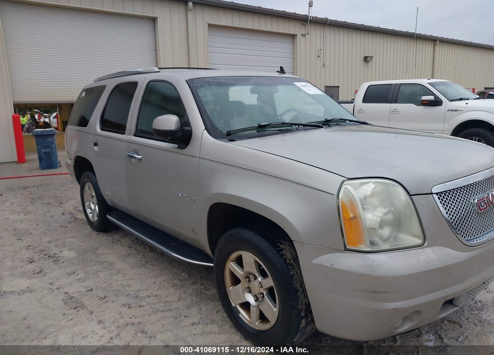 2007 GMC YUKON DENALI VIN: 1GKFK63827J228471