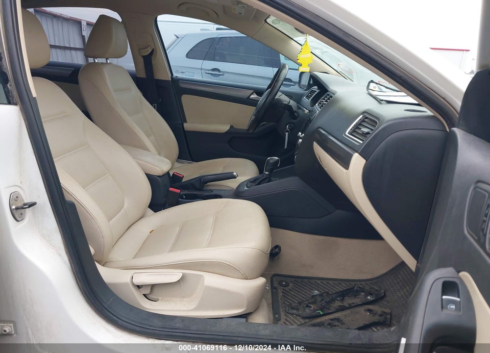 2013 VOLKSWAGEN JETTA 2.0L TDI VIN: 3VWLL7AJ0DM356856
