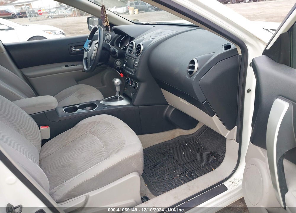 2015 NISSAN ROGUE SELECT S VIN: JN8AS5MT0FW665345