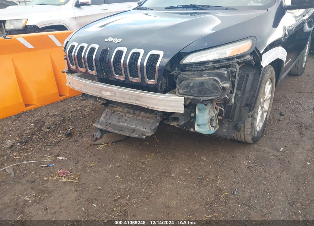 2014 JEEP CHEROKEE SPORT VIN: 1C4PJMAB9EW206392
