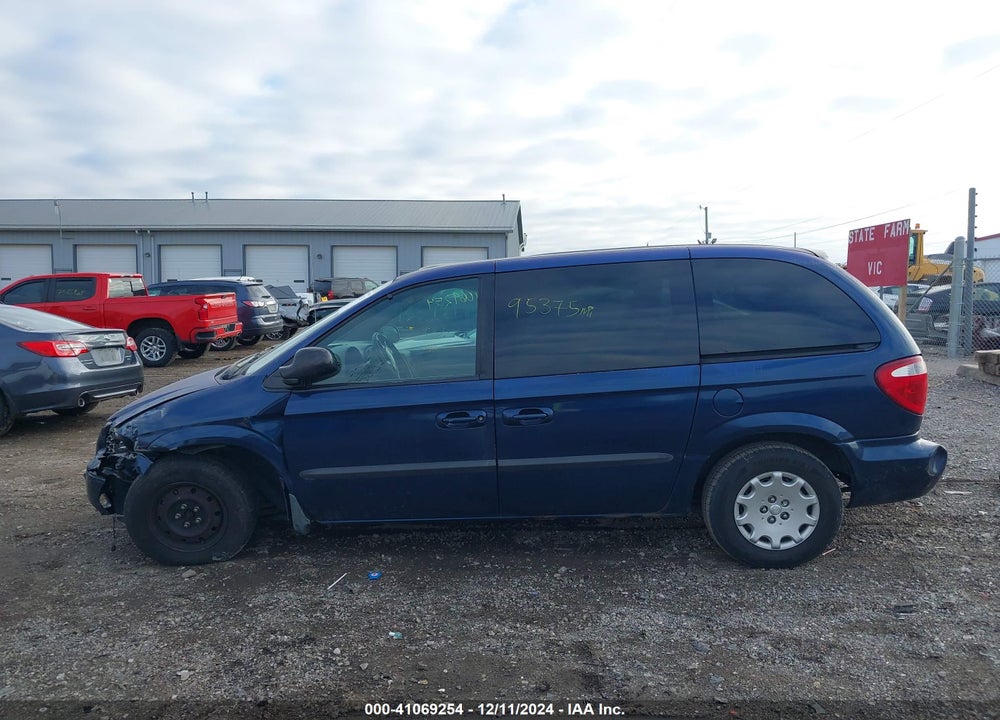 2003 CHRYSLER VOYAGER LX VIN: 1C4GJ45343B135951