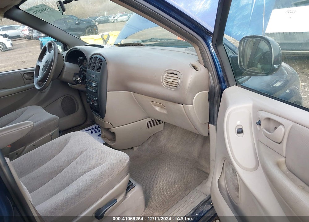 2003 CHRYSLER VOYAGER LX VIN: 1C4GJ45343B135951