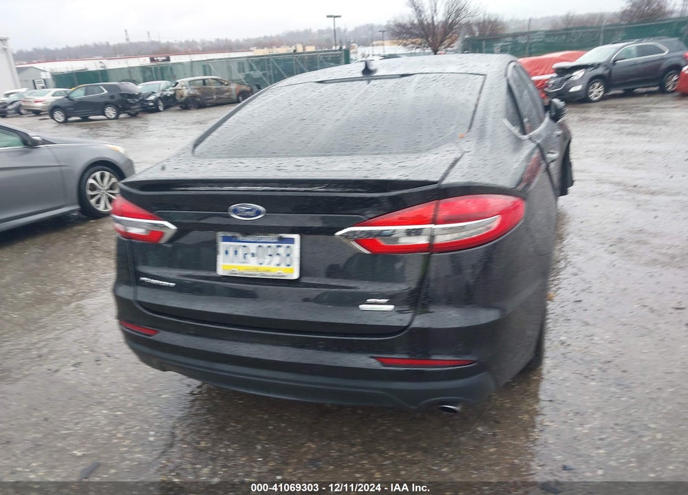 2019 FORD FUSION SE VIN: 3FA6P0HD8KR245344