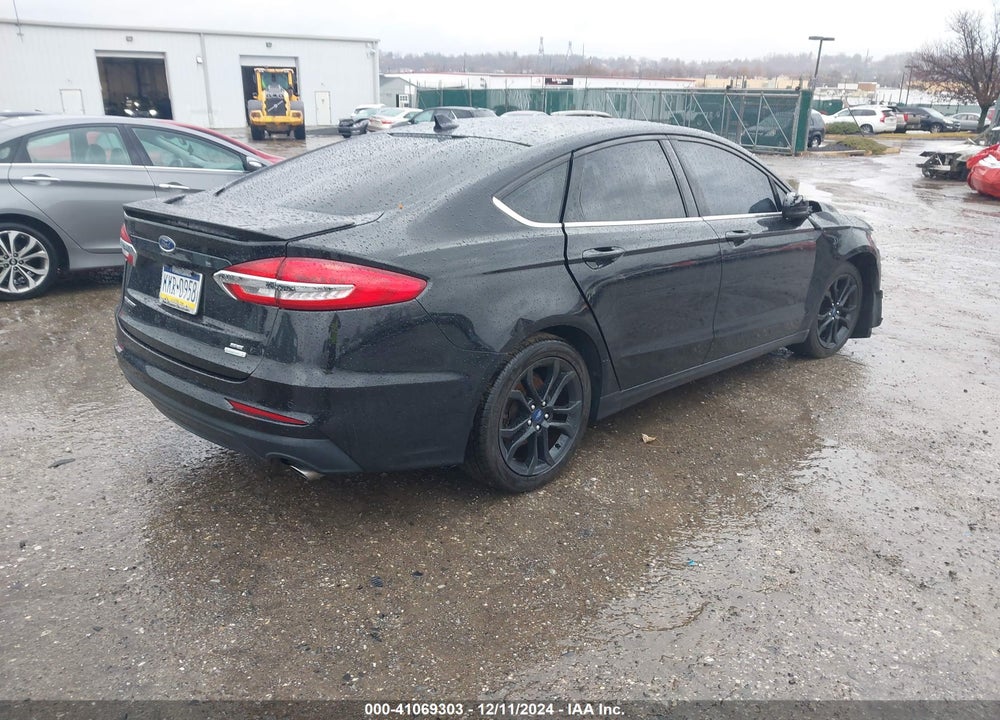 2019 FORD FUSION SE VIN: 3FA6P0HD8KR245344