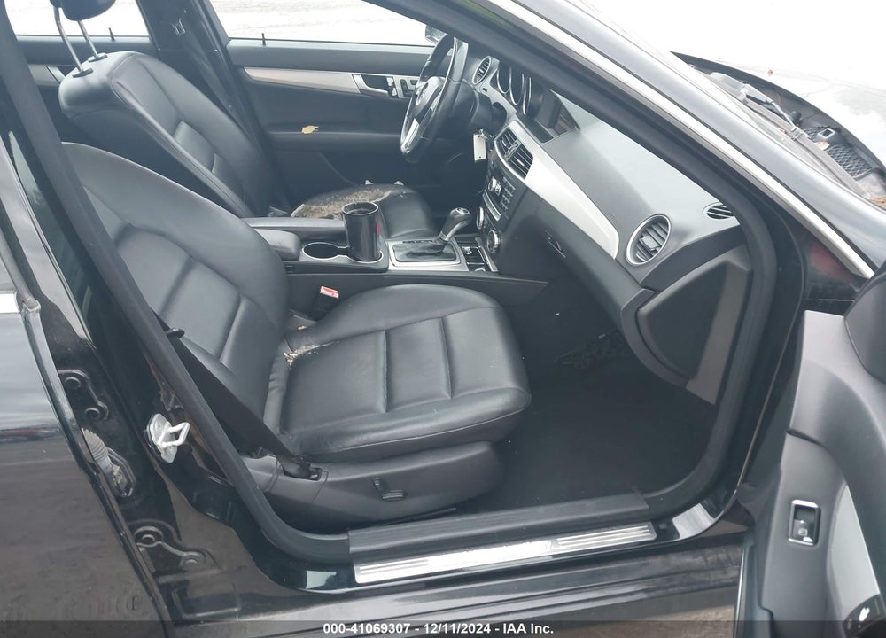 2013 MERCEDES-BENZ C 250 VIN: WDDGF4HB9DR252167