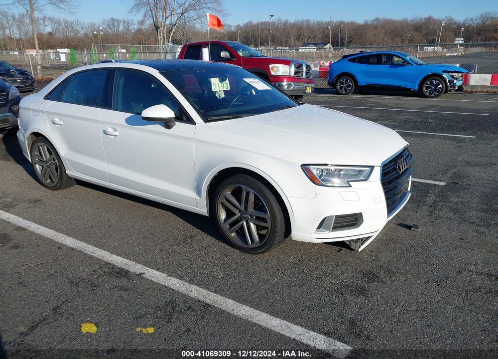 2017 AUDI A3 2.0T PREMIUM VIN: WAUAUGFF9H1033773