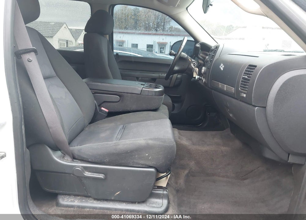 2011 CHEVROLET SILVERADO 1500 LT VIN: 3GCPKSEA0BG262699