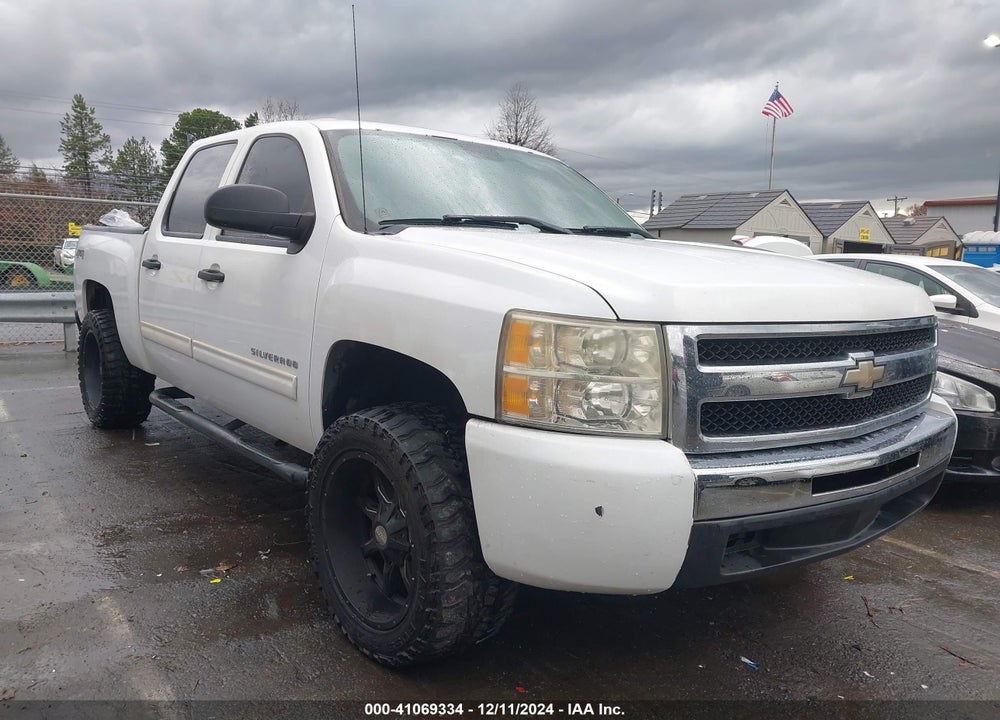 2011 CHEVROLET SILVERADO 1500 LT VIN: 3GCPKSEA0BG262699