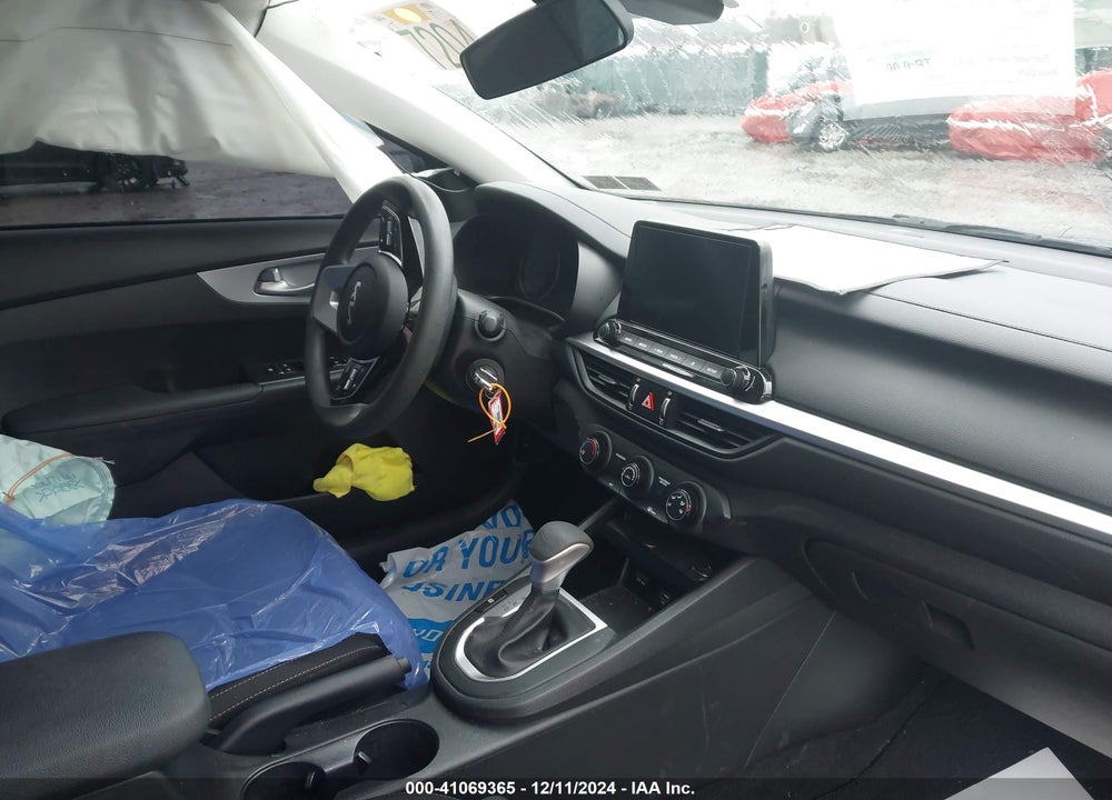 2023 KIA FORTE LXS VIN: 3KPF24AD2PE611999