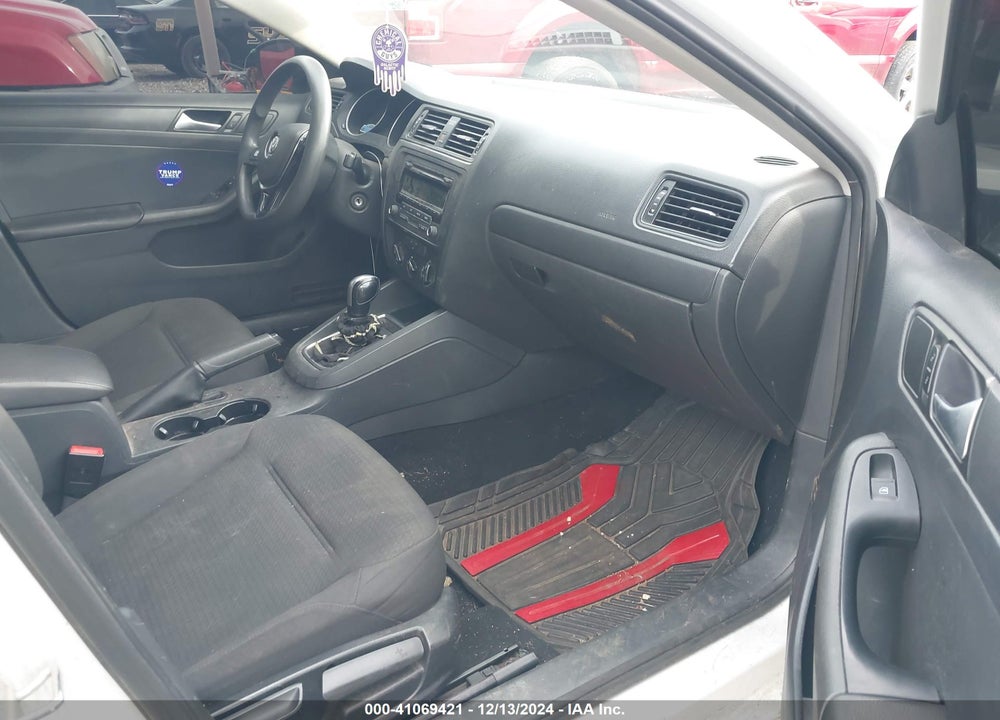 2015 VOLKSWAGEN JETTA VIN: 3VW2K7AJ9FM242811