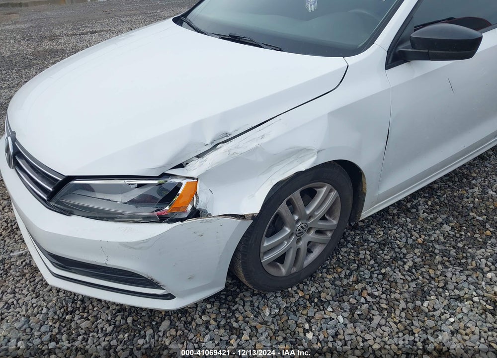 2015 VOLKSWAGEN JETTA VIN: 3VW2K7AJ9FM242811