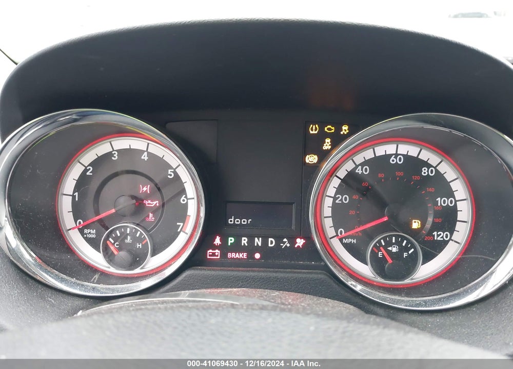 2011 DODGE GRAND CARAVAN MAINSTREET VIN: 2D4RN3DG5BR700383