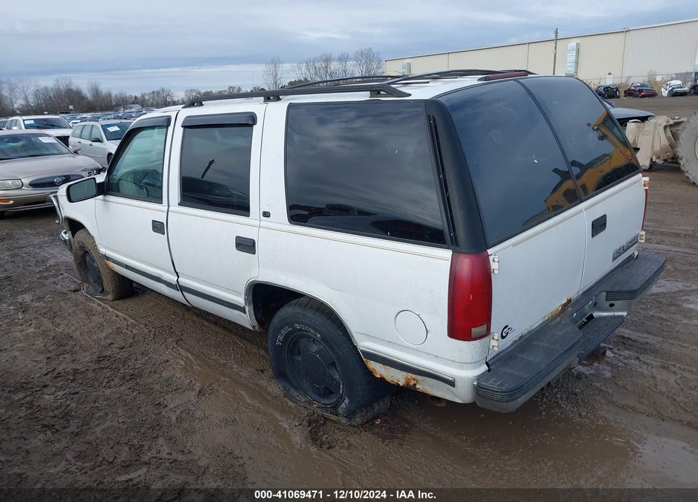 1999 CHEVROLET TAHOE LS VIN: 1GNEK13R4XR130358