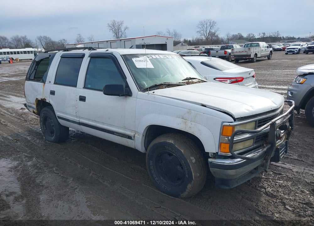 1999 CHEVROLET TAHOE LS VIN: 1GNEK13R4XR130358