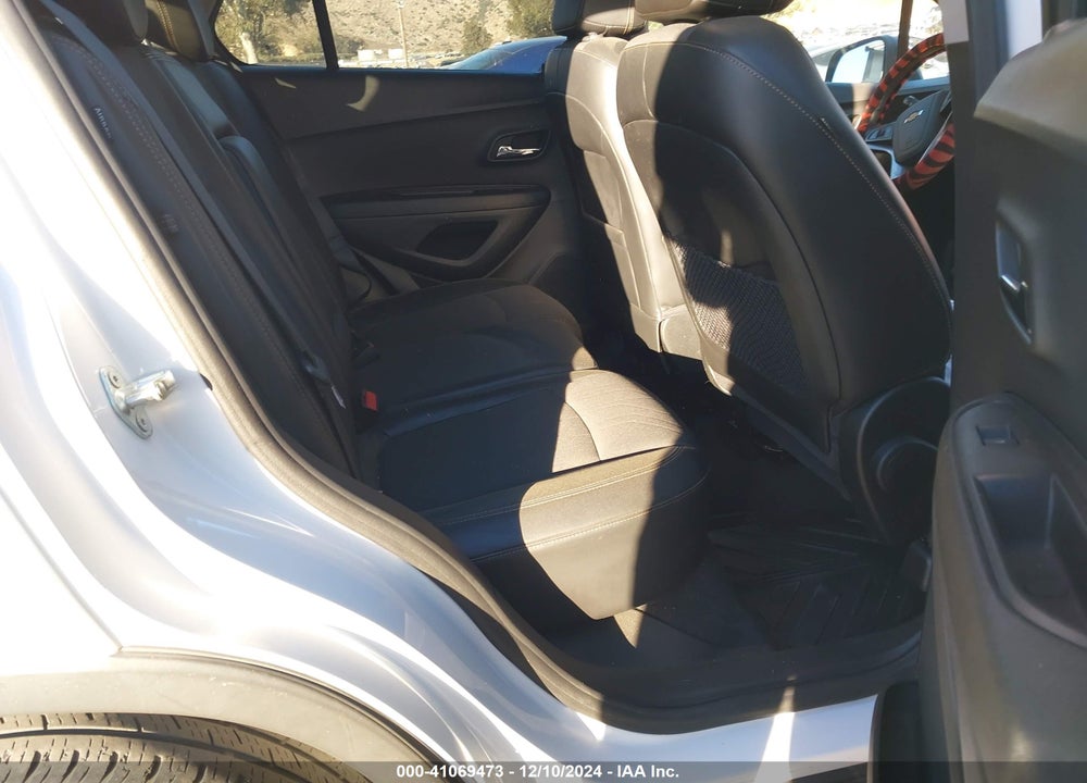 2019 CHEVROLET TRAX LT VIN: 3GNCJLSB2KL375573