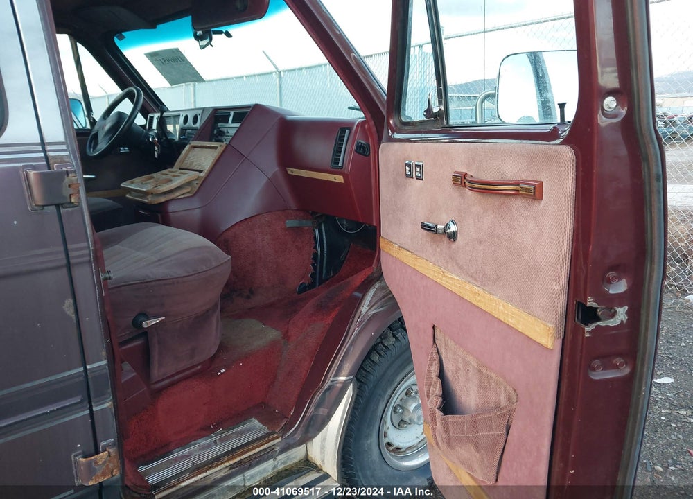 1992 GMC RALLY WAGON / VAN G2500 VIN: 2GDEG25K9N4504012