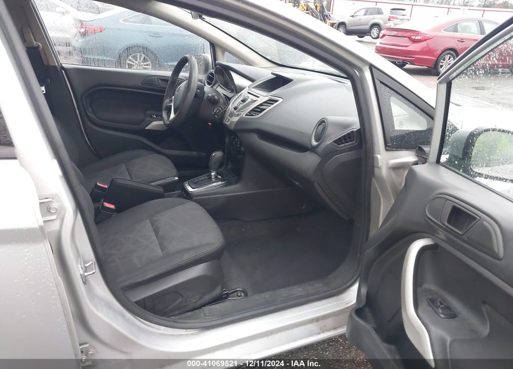 2011 FORD FIESTA VIN: 3FADP4BJ9BM150883