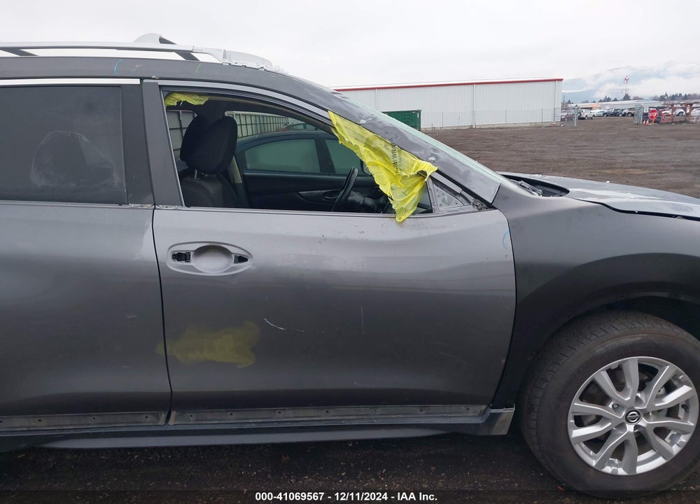 2019 NISSAN ROGUE SV VIN: JN8AT2MV2KW391119