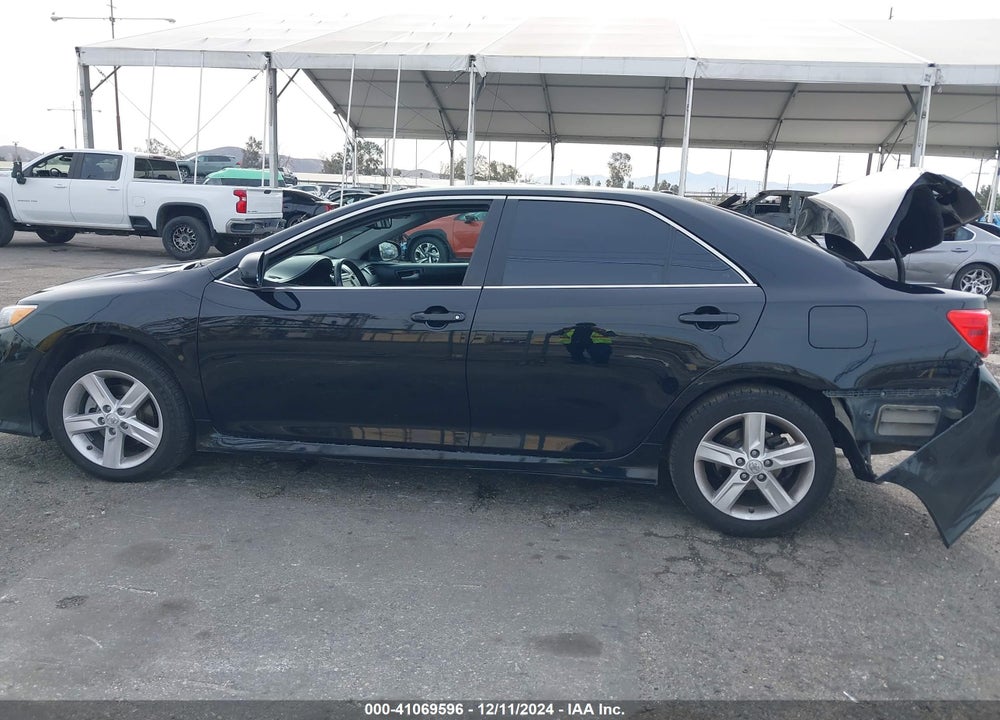 2013 TOYOTA CAMRY SE VIN: 4T1BF1FK7DU268463