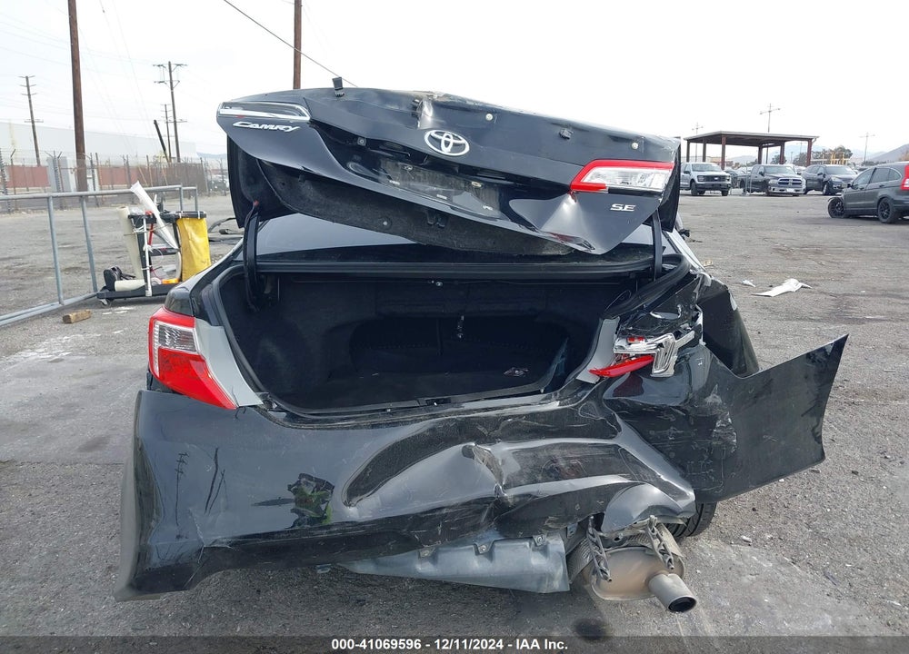 2013 TOYOTA CAMRY SE VIN: 4T1BF1FK7DU268463