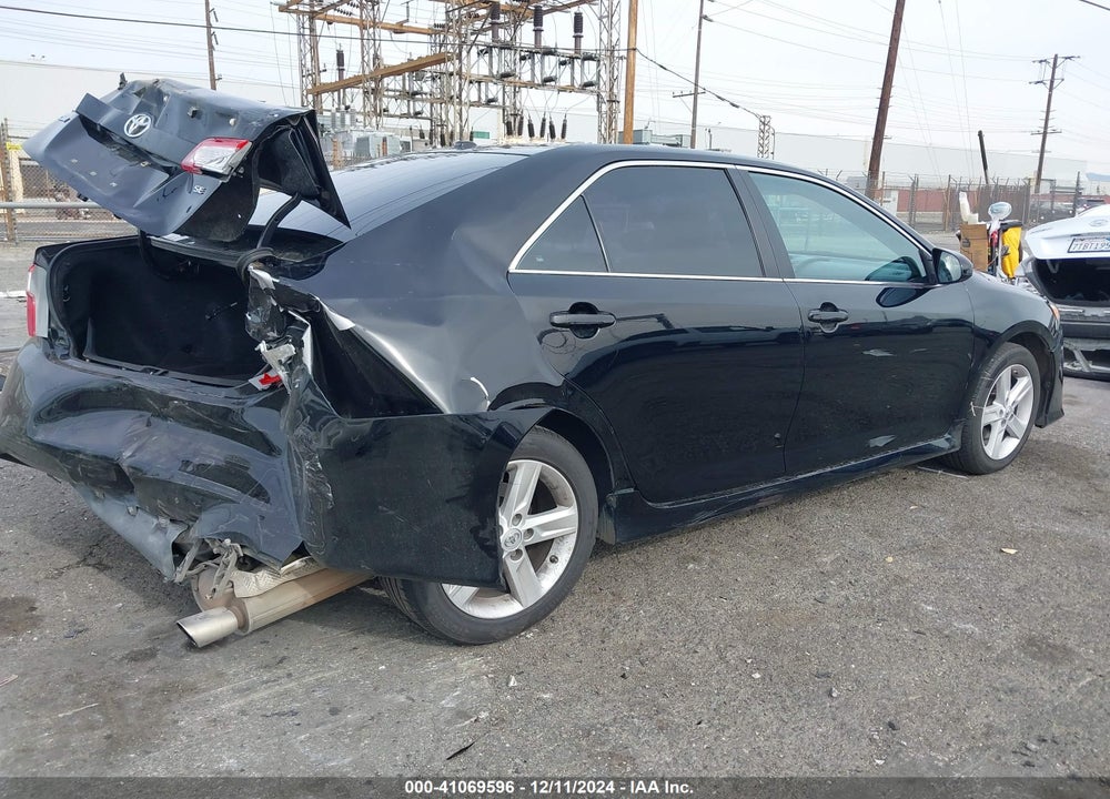 2013 TOYOTA CAMRY SE VIN: 4T1BF1FK7DU268463