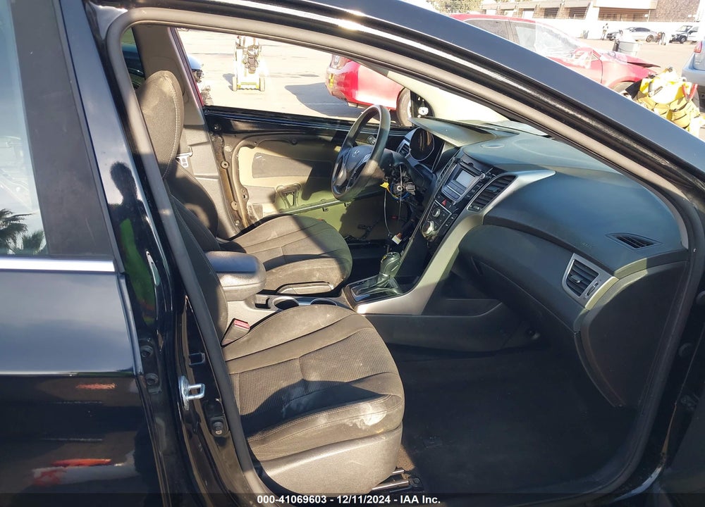 2017 HYUNDAI ELANTRA GT VIN: KMHD35LH3HU380832