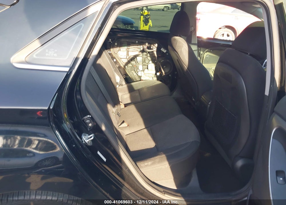 2017 HYUNDAI ELANTRA GT VIN: KMHD35LH3HU380832
