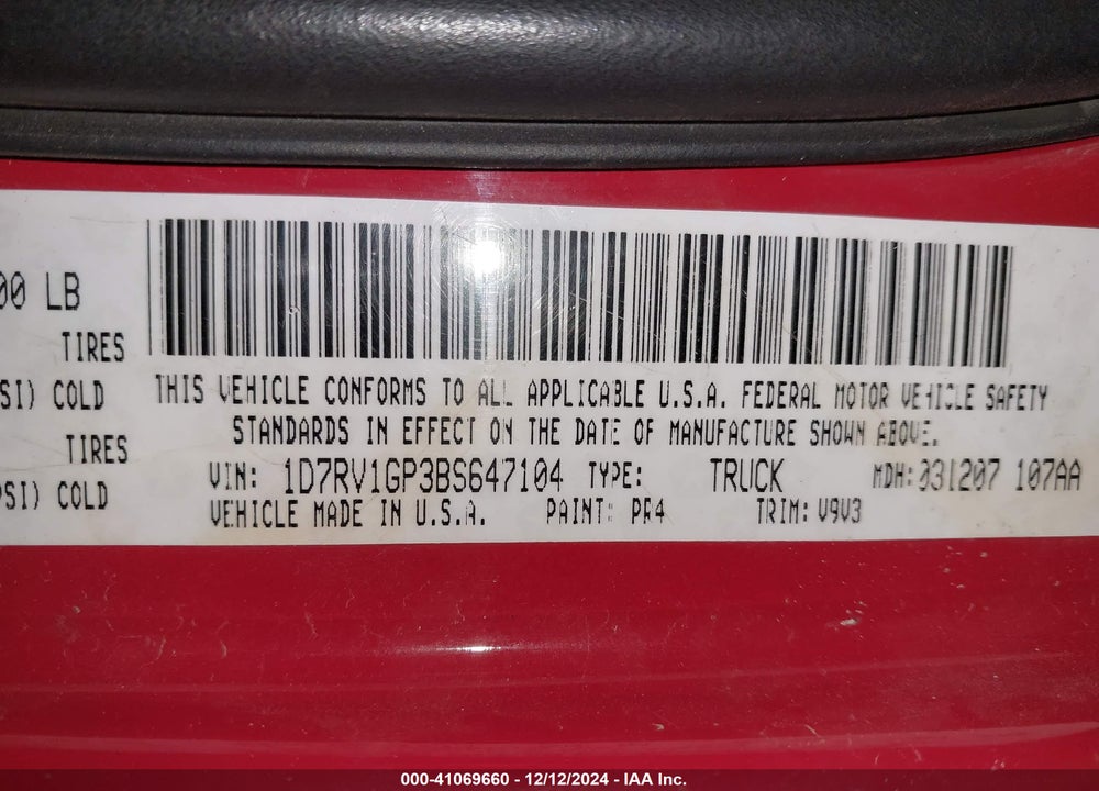 2011 RAM 1500 SLT VIN: 1D7RV1GP3BS647104