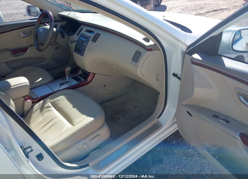 2007 HYUNDAI AZERA LIMITED/SE VIN: KMHFC46F77A141426