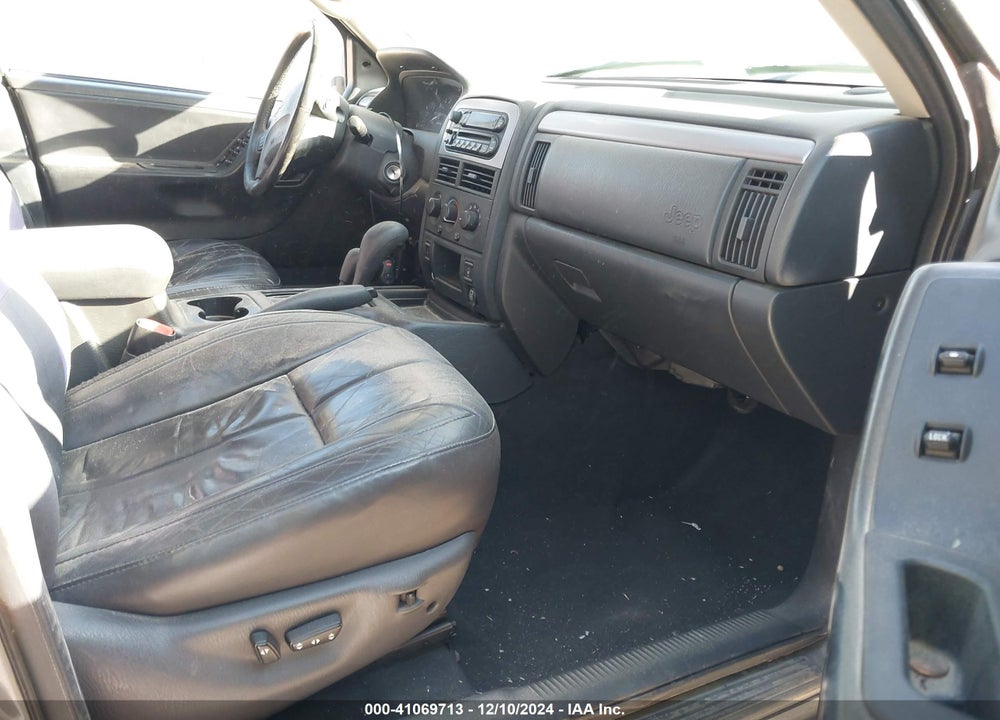 2004 JEEP GRAND CHEROKEE LAREDO VIN: 1J4GW48N84C380563