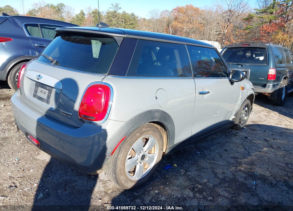 2015 MINI HARDTOP COOPER VIN: WMWXM5C52F3A56522