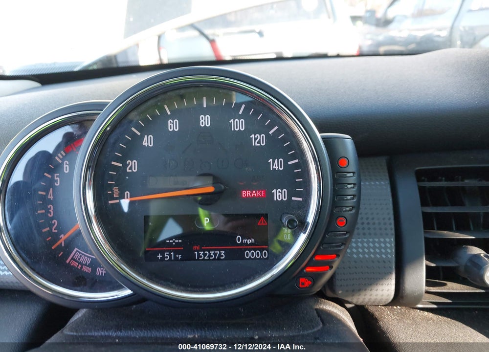 2015 MINI HARDTOP COOPER VIN: WMWXM5C52F3A56522