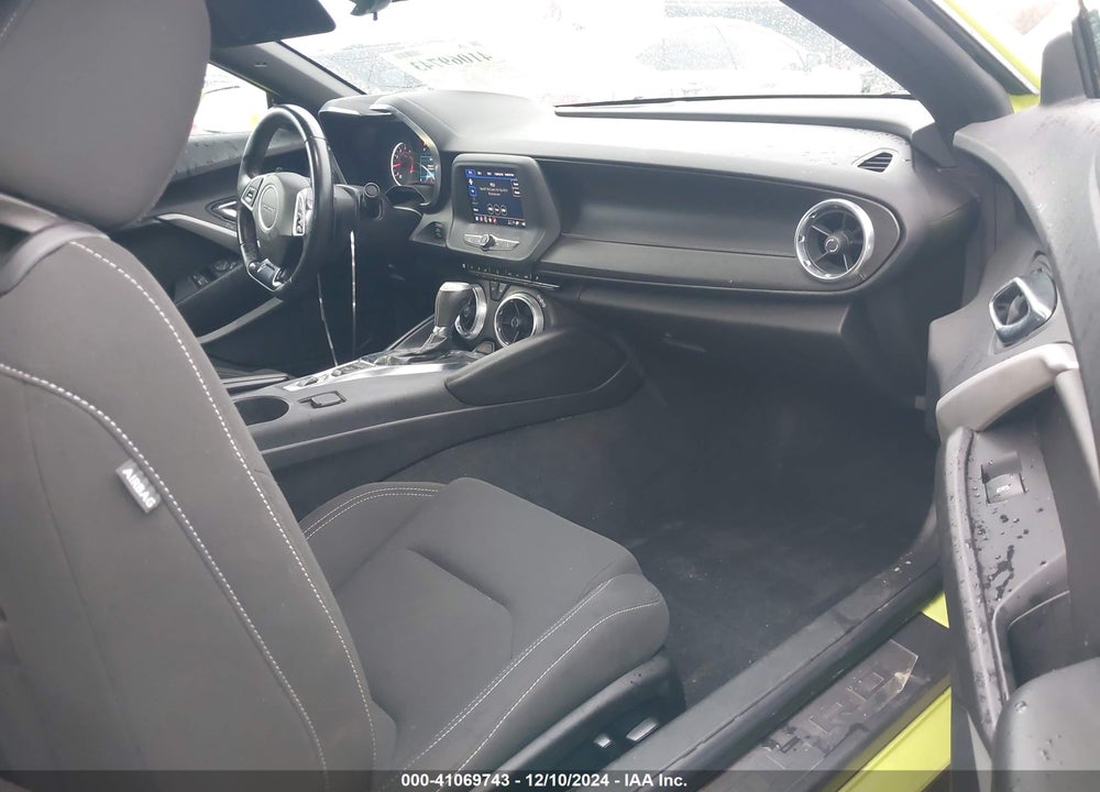 2021 CHEVROLET CAMARO RWD 1LT VIN: 1G1FB1RX5M0117890