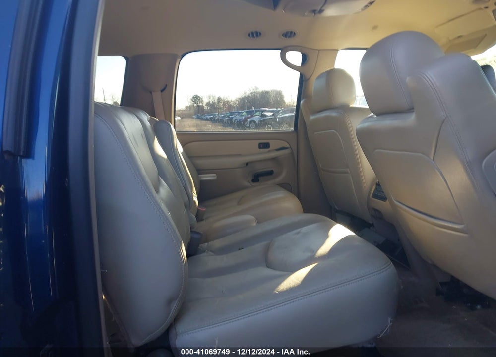 2003 CHEVROLET SUBURBAN 1500 LT VIN: 1GNFK16Z73J184679