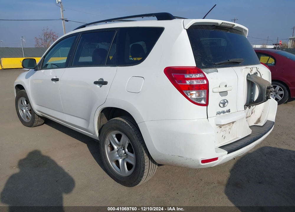 2011 TOYOTA RAV4 VIN: JTMZF4DV0B5040801