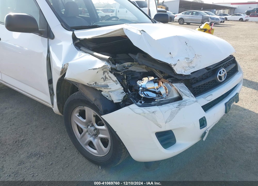 2011 TOYOTA RAV4 VIN: JTMZF4DV0B5040801