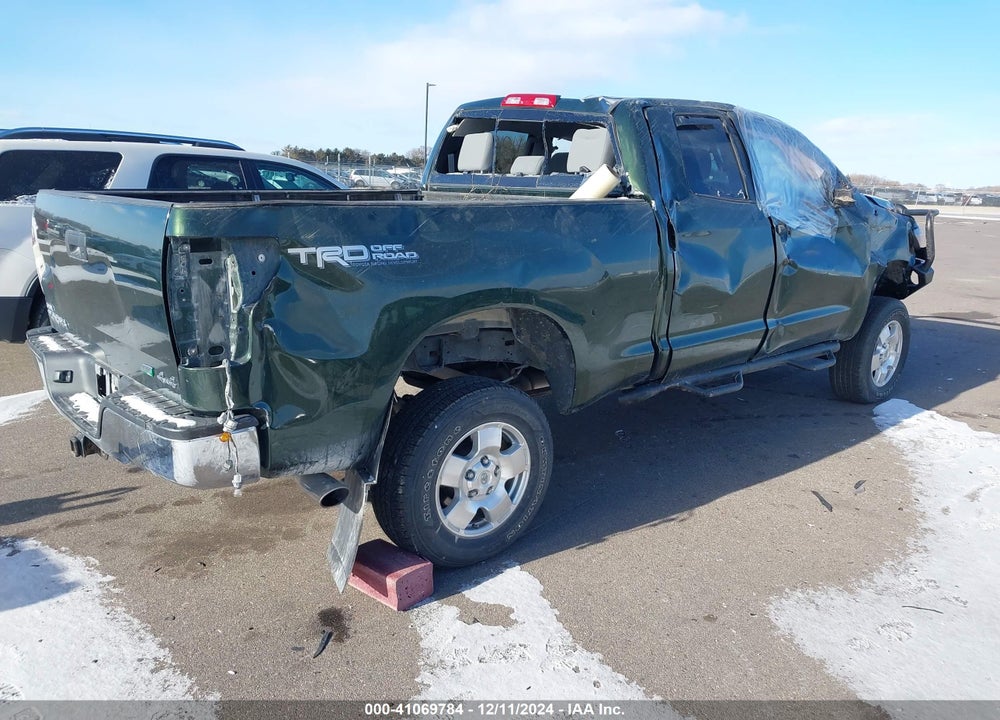 2011 TOYOTA TUNDRA VIN: 5TFUW5F17BX180052