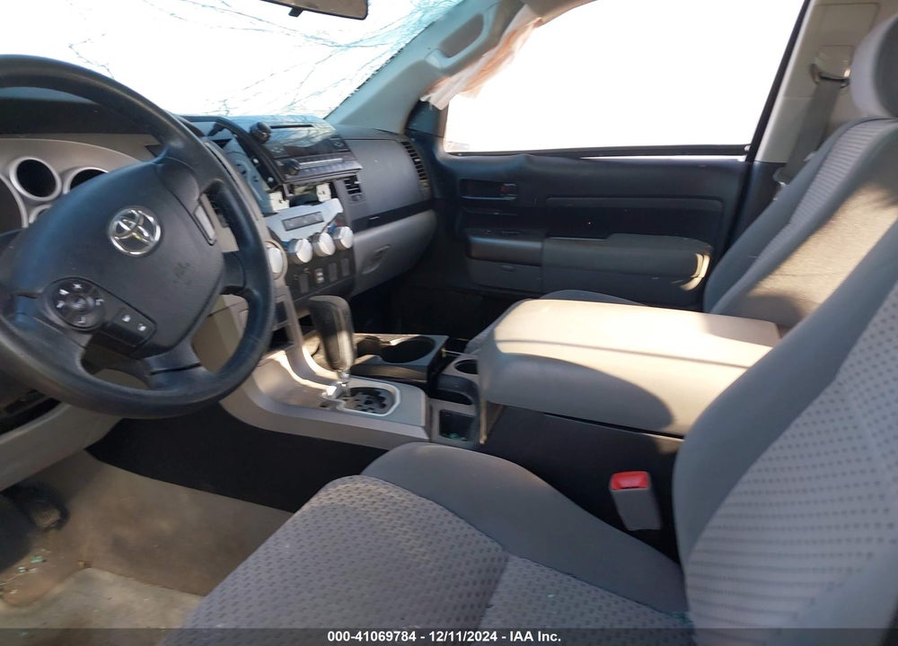 2011 TOYOTA TUNDRA VIN: 5TFUW5F17BX180052