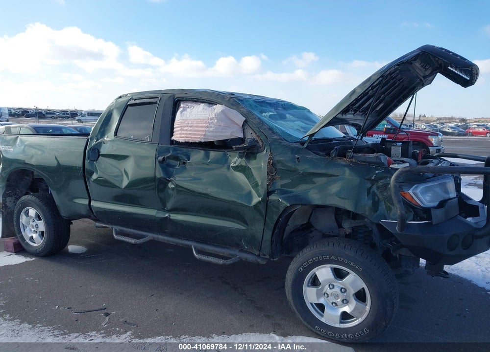 2011 TOYOTA TUNDRA VIN: 5TFUW5F17BX180052