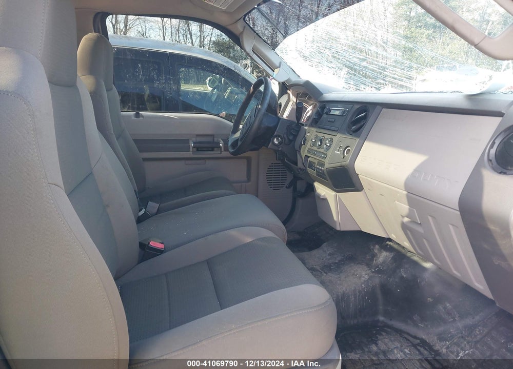 2010 FORD F-250 XL/XLT VIN: 1FTNF2B51AEA55781