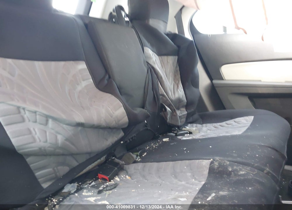 2011 CHEVROLET EQUINOX LS VIN: 2CNFLCEC5B6270806