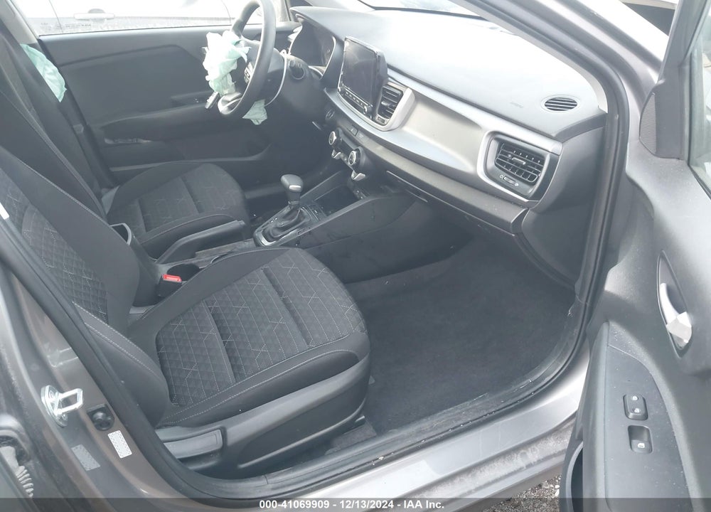 2023 KIA RIO VIN: 3KPA24AD4PE572472