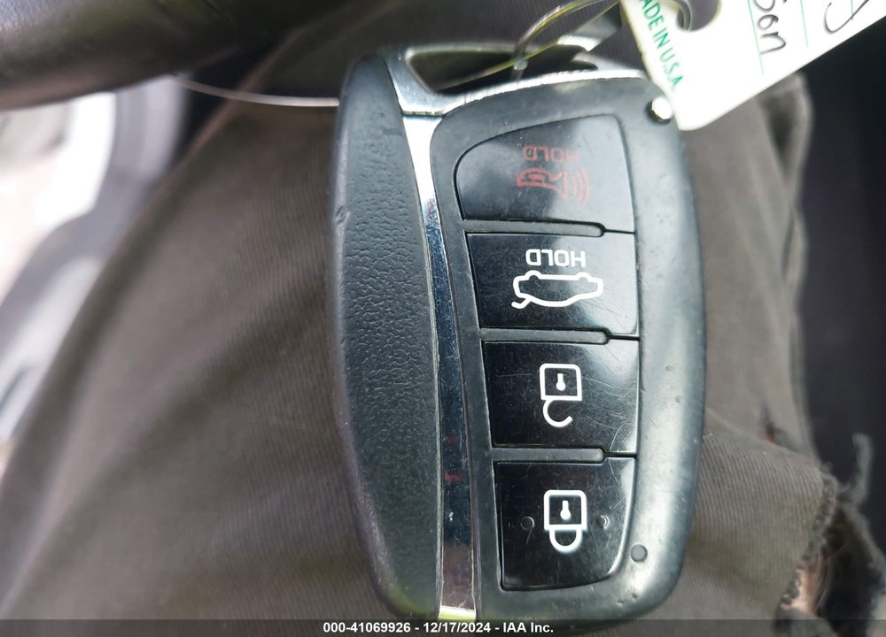 2017 HYUNDAI AZERA LIMITED VIN: KMHFH4JG8HA577169