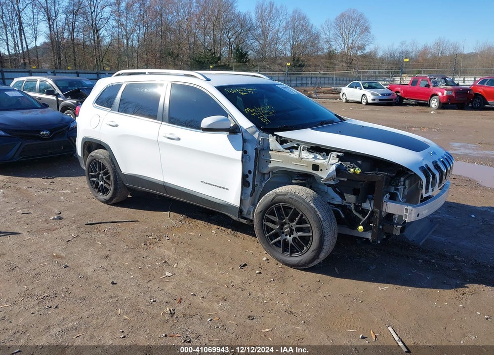2018 JEEP CHEROKEE LATITUDE PLUS 4X4 VIN: 1C4PJMLB2JD530321