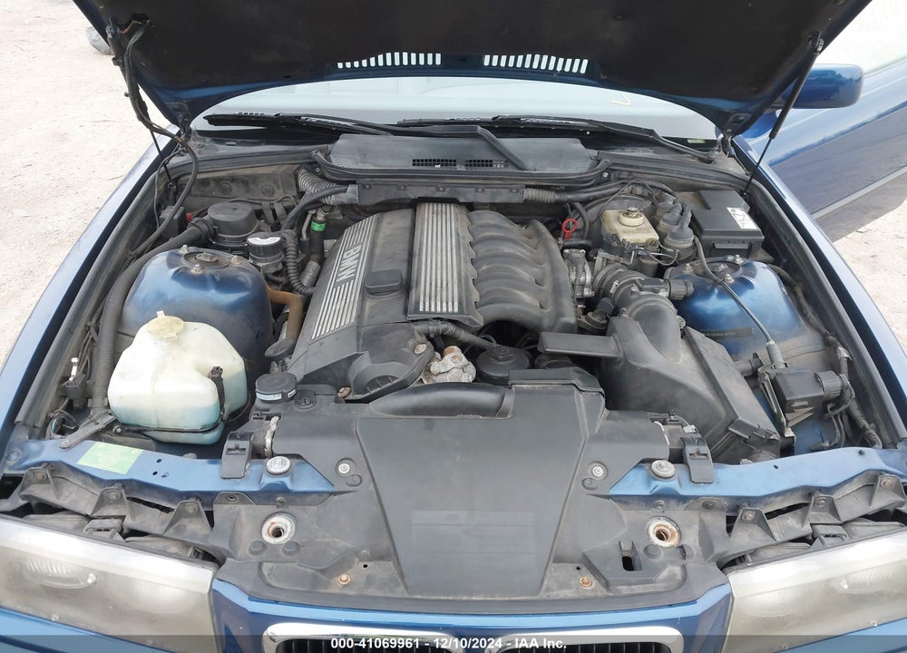 1999 BMW 323IC VIN: WBABJ8333XEM25801