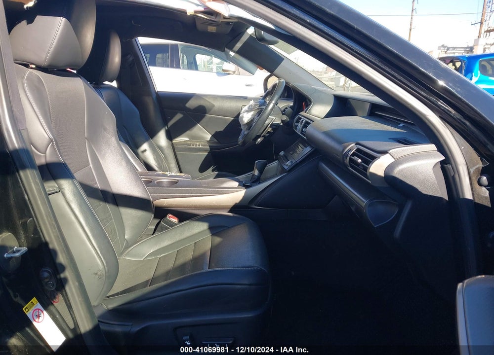 2014 LEXUS IS 350 VIN: JTHBE1D22E5000196
