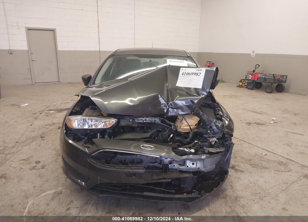 2018 FORD FOCUS VIN: 1FADP3E22JL298159